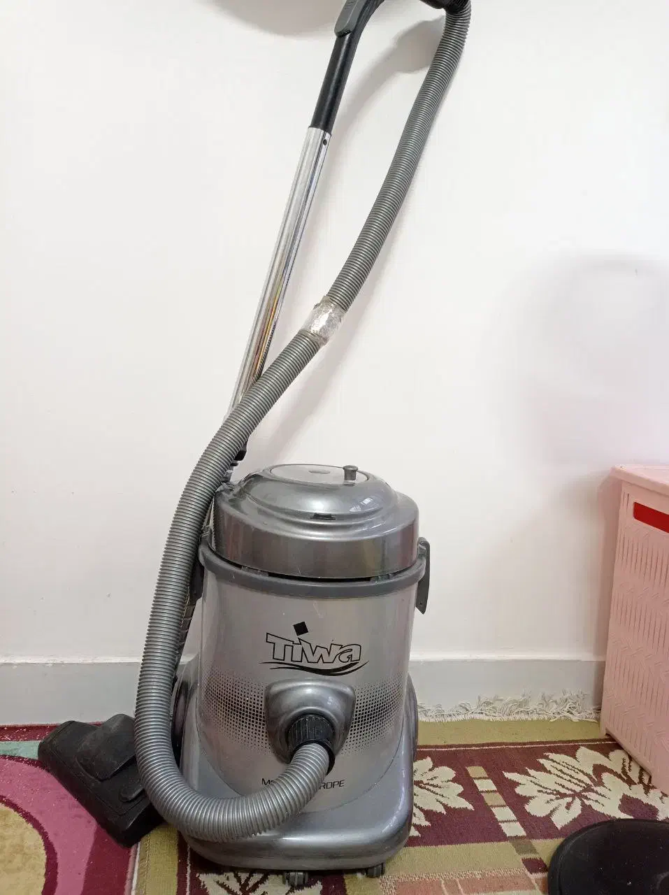 جارو برقی سطلی تیوا|جاروبرقی، جارو شارژی، بخارشو|کاشمر, |دیوار