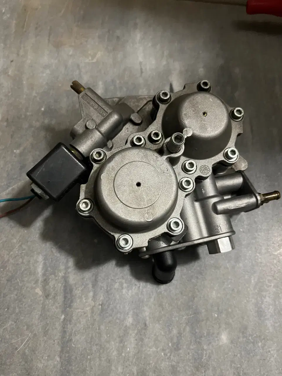 ریگ رگلاتور گاز لواتو|قطعات یدکی و لوازم جانبی|همدان, |دیوار