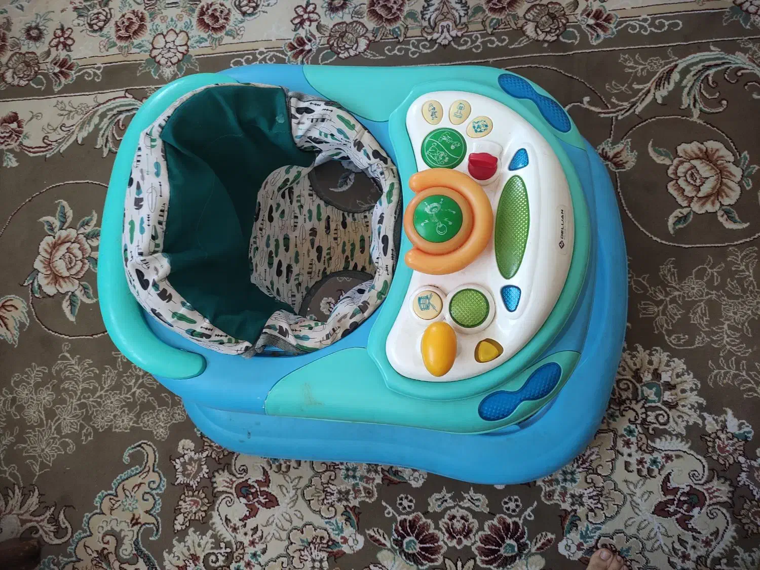 روروک زیبا در حد نو|اسباب و اثاث بچه|شیراز, میانرود|دیوار