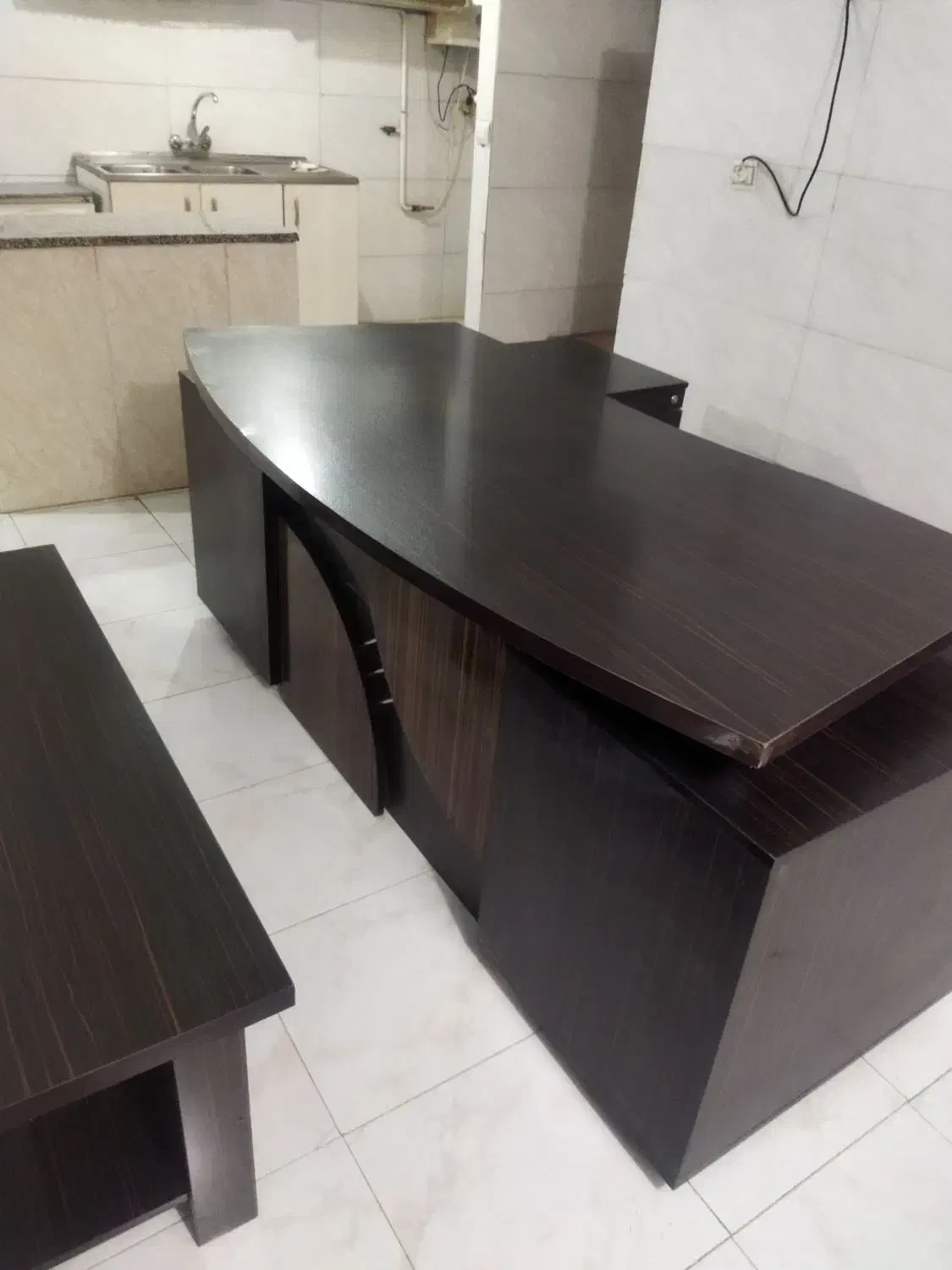 فروش میز مدیریت و صندلی اداری در باغستان شهریار|دفتر کار|باغستان, |دیوار