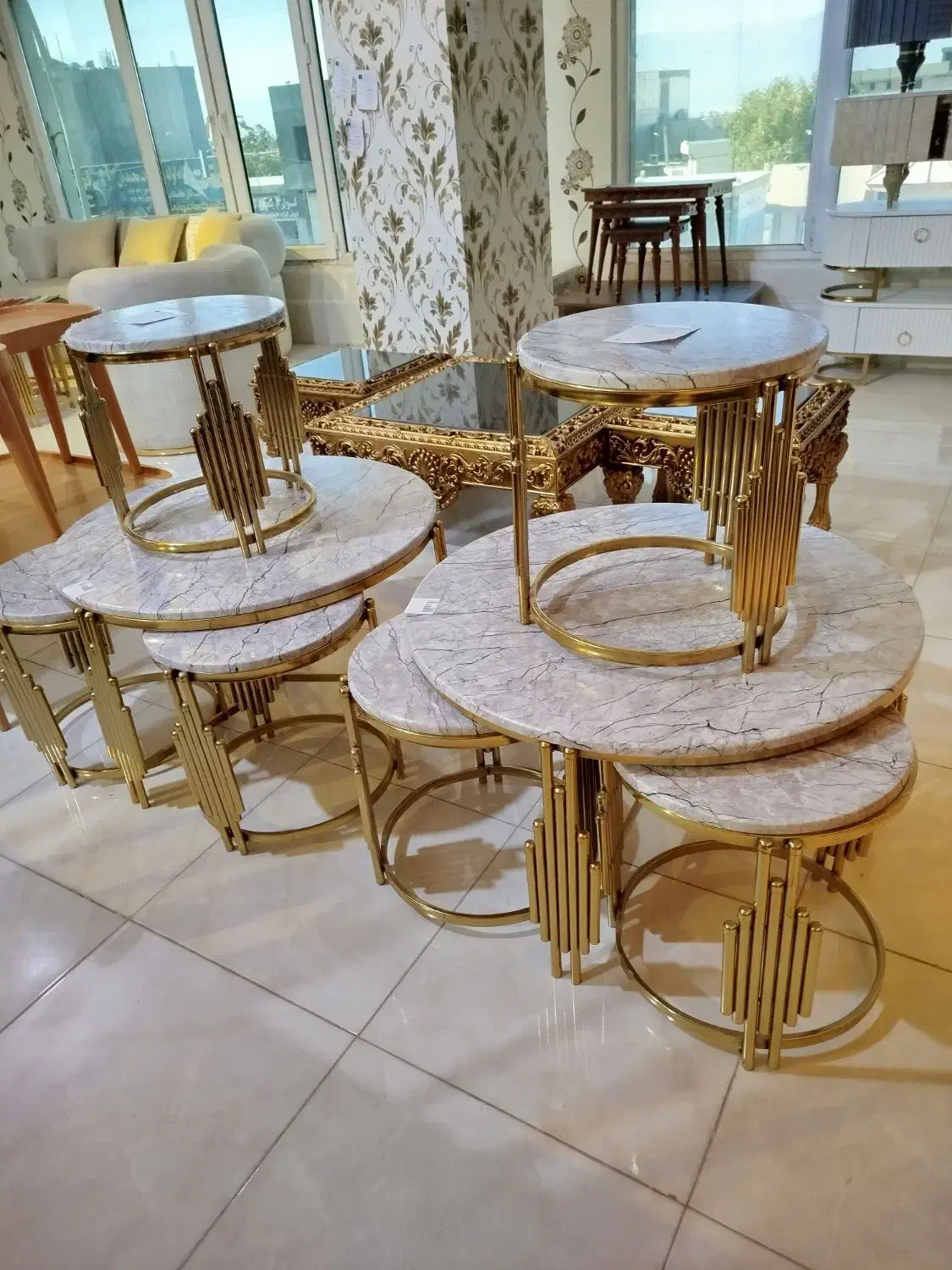 جلو مبلی گرد پیانو زرکالا|مبلمان خانگی و میز عسلی|یاسوج, |دیوار