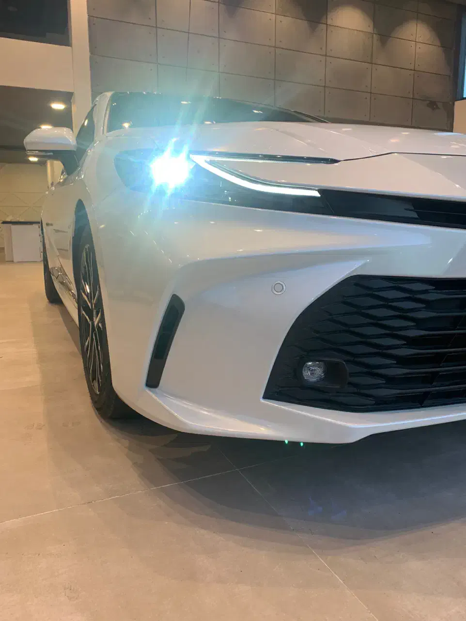 تویوتا کمری فول LE ژاپن ۲۰۲۵|خودرو سواری و وانت|رشت, انصاری|دیوار