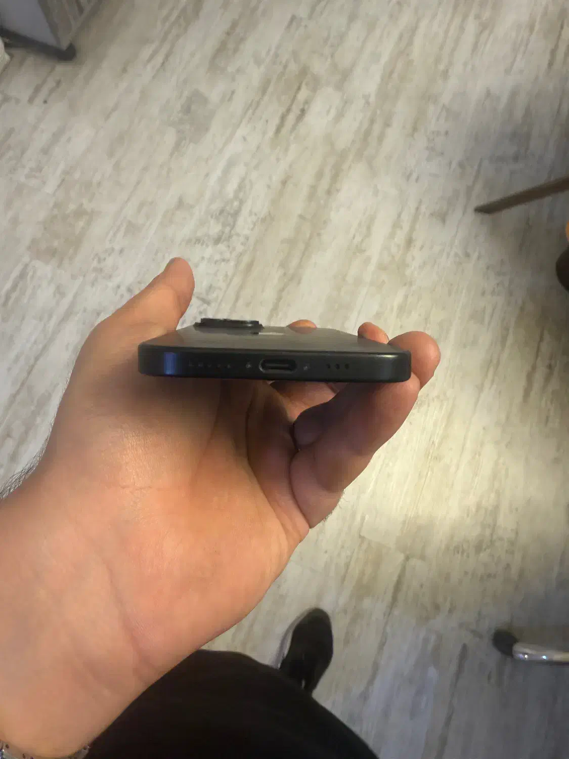 آیفون ۱۵ نرمال ۱۲۸ گیگ مشکی باتری ۹۹ ریجستر شده|موبایل|تهران, عباسآباد|دیوار