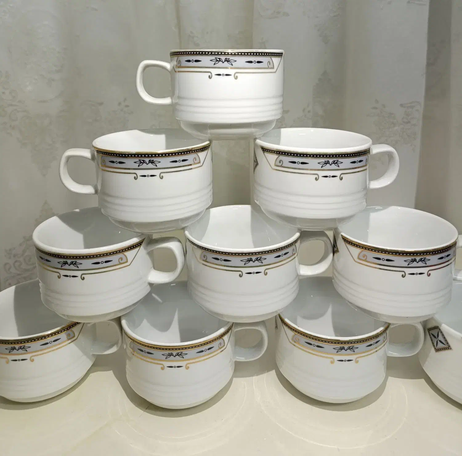 فنجان چینی سبک در حد نو|ظروف سرو و پذیرایی|رشت, شالکو|دیوار