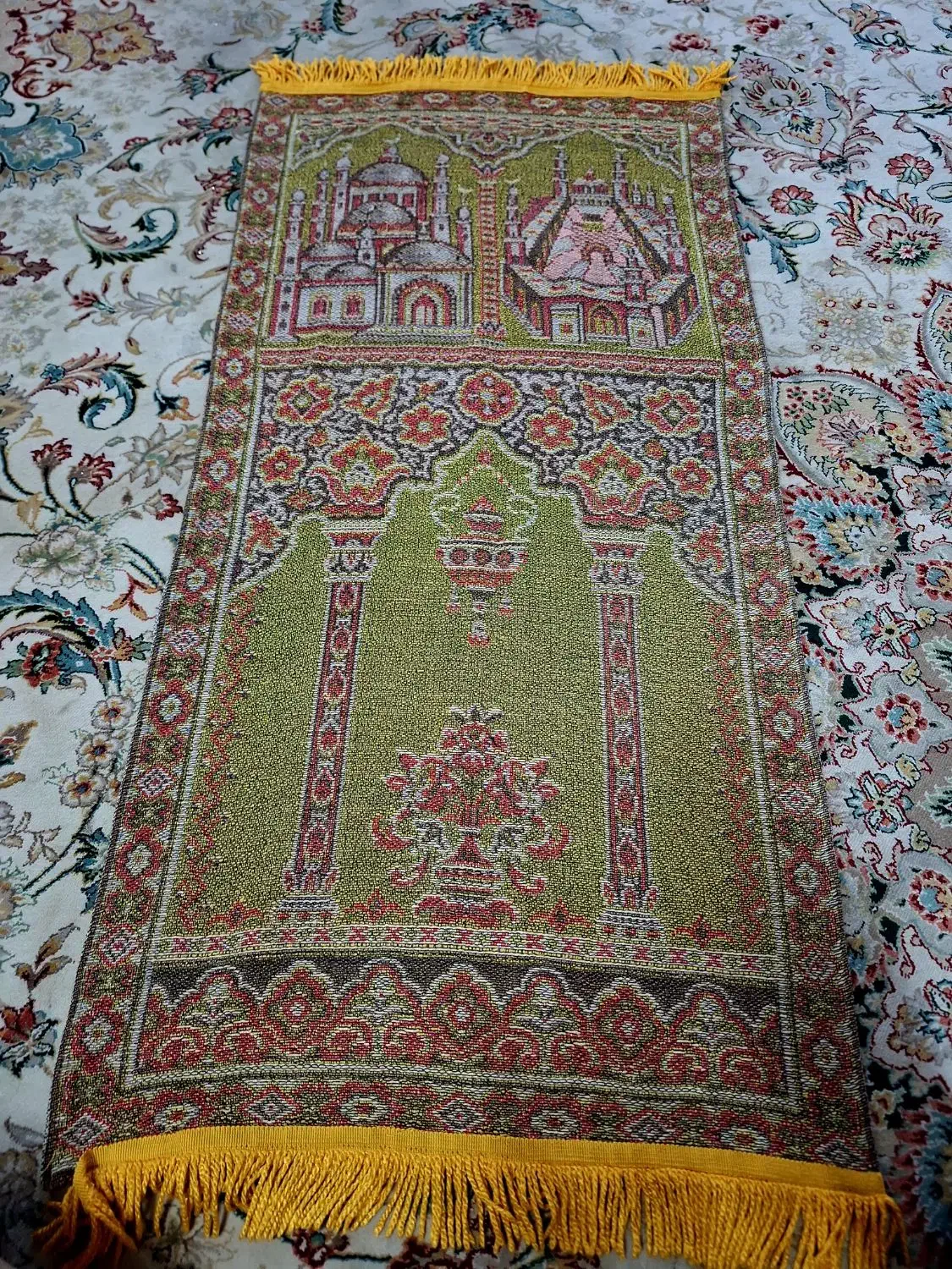 سجاده عتیقه|کلکسیون اشیاء عتیقه|نیشابور, بنیاد شهید|دیوار