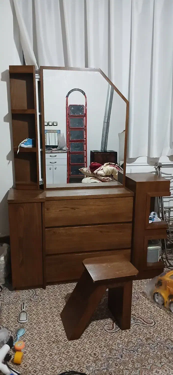 کمد لباسی و میز آرایش|جاکفشی، کمد، دراور|اصفهان, گلستان|دیوار