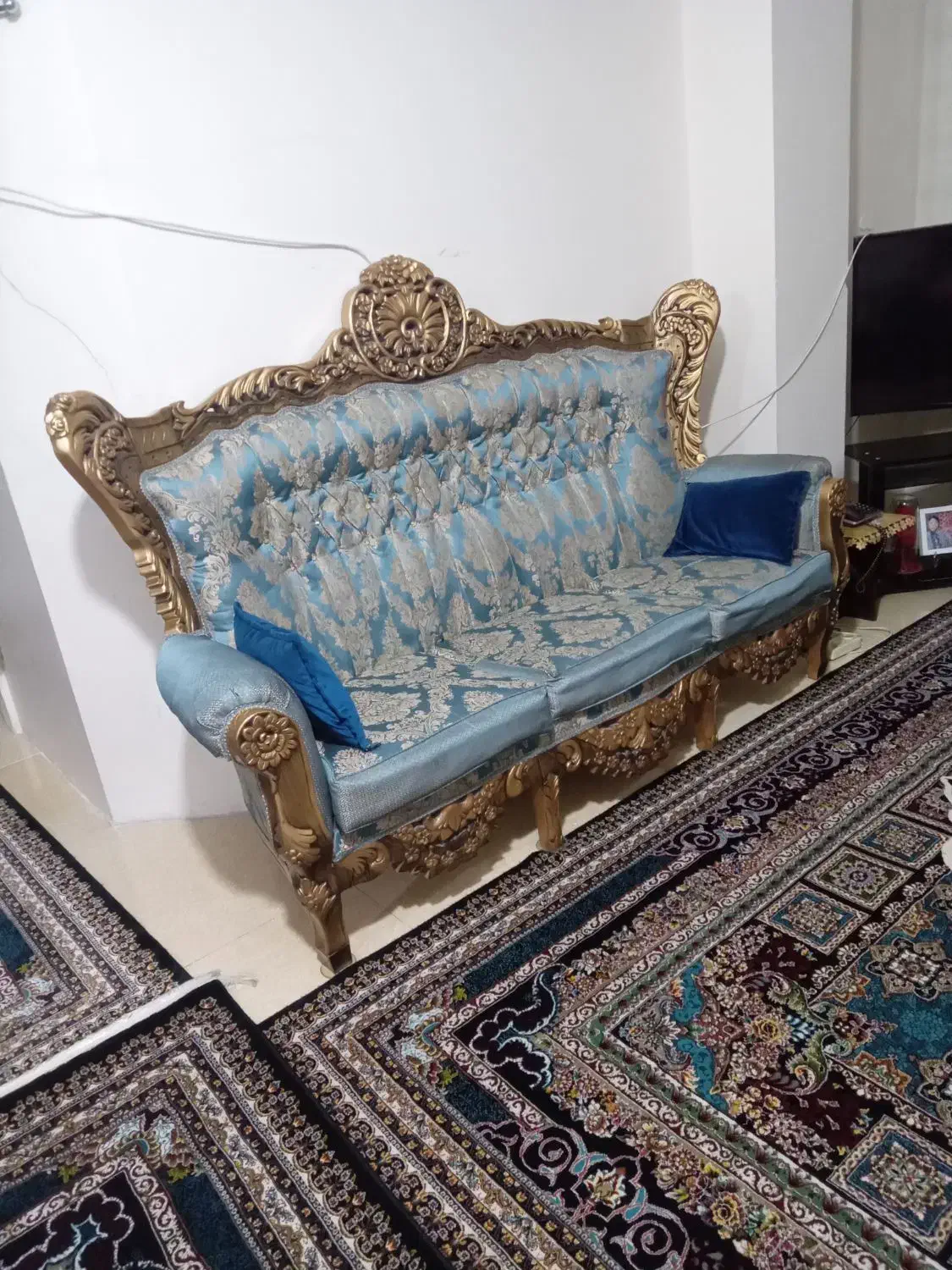 مبل سلطنتی تمیز در حد نو|مبلمان خانگی و میز عسلی|گرمدره, |دیوار