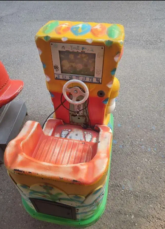 دستگاه تکان دهنده باب اسفنجی|اسباب‌‌بازی|رشت, یخسازی|دیوار