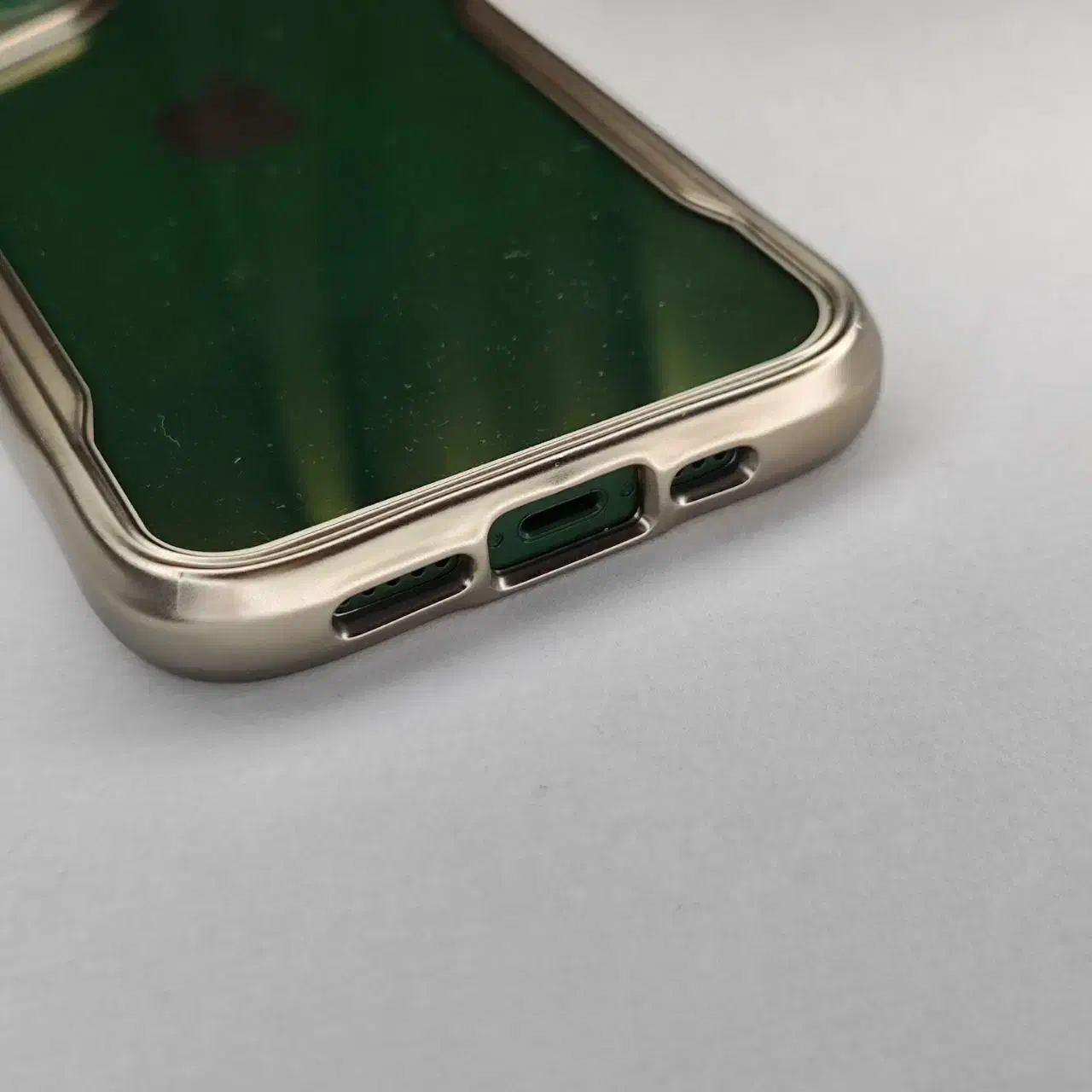 قاب از برند gear4|لوازم جانبی موبایل و تبلت|تهران, هفت چنار|دیوار