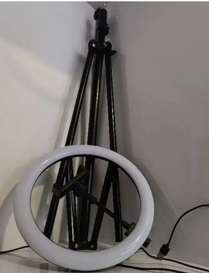 رینگ لایت|دوربین عکاسی و فیلمبرداری|تهران, شهرک آپادانا|دیوار