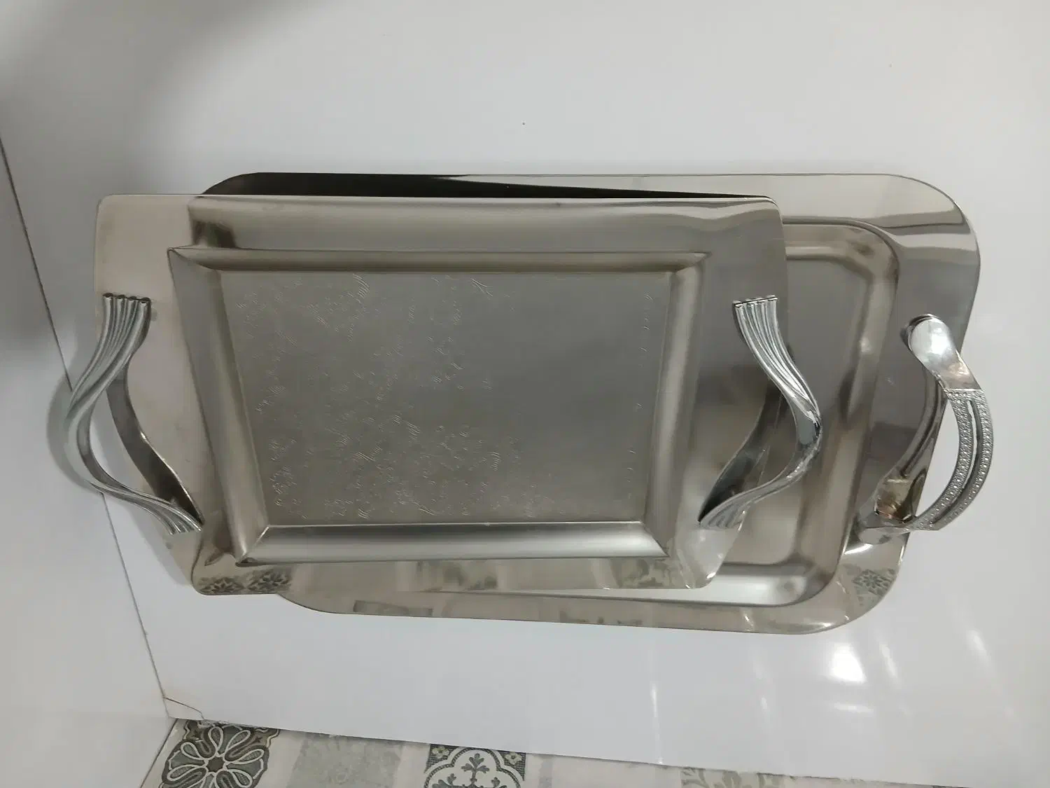 سینی پذیرایی نو|ظروف سرو و پذیرایی|مشهد, مقدم|دیوار