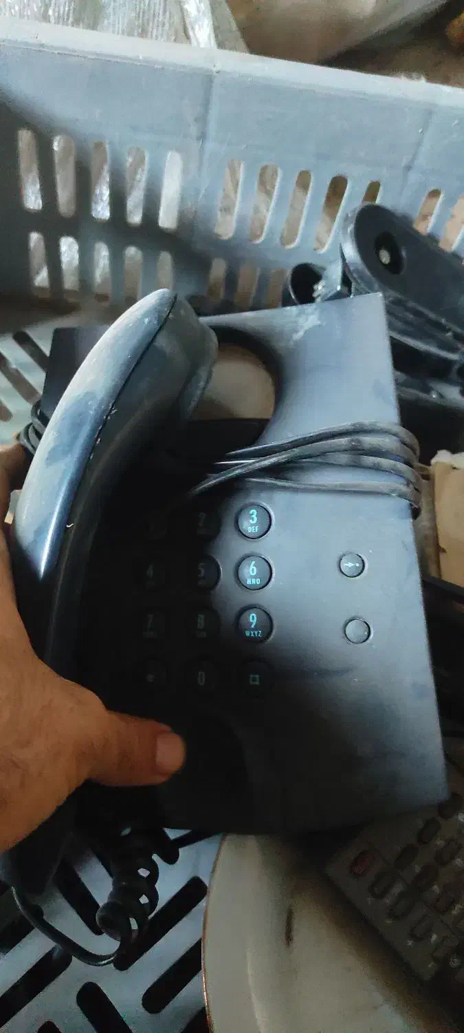 دو عدد تلفن قدیمی اصلی|تلفن رومیزی|اشتهارد, |دیوار