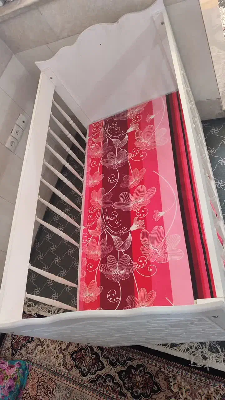 تخت بچه از نوزادی تا 6سالگی|اسباب و اثاث بچه|قم, قلعه کامکار|دیوار