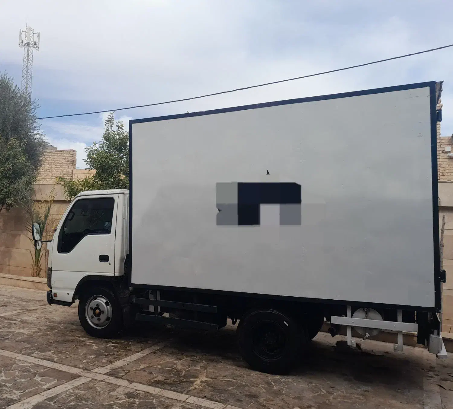 ایسوزو ۵،۲۰۰ مدل ۸۸|خودرو سنگین|یزد, |دیوار