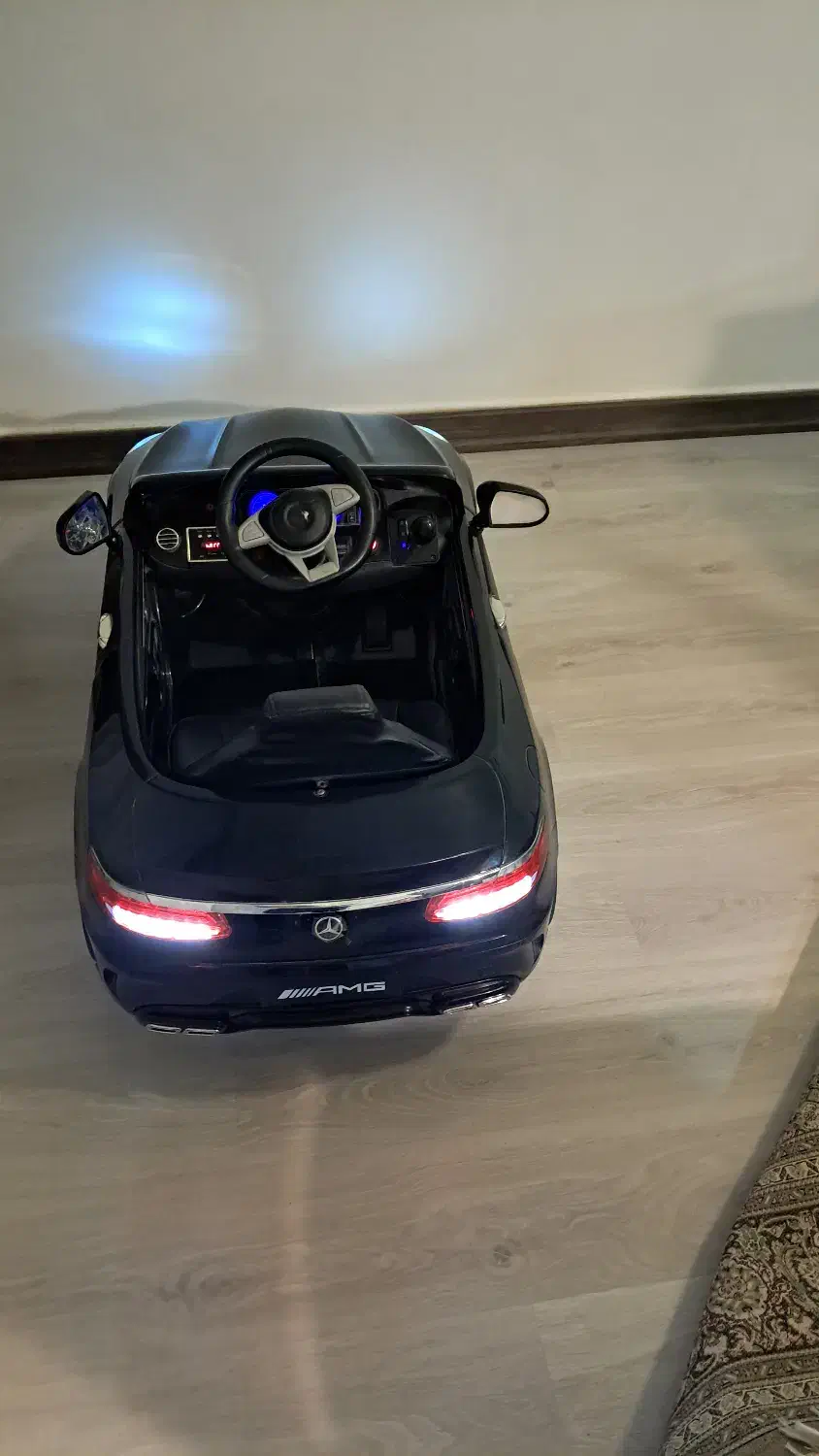 ماشین شارژی بنز|اسباب‌‌بازی|رشت, کاکتوس|دیوار