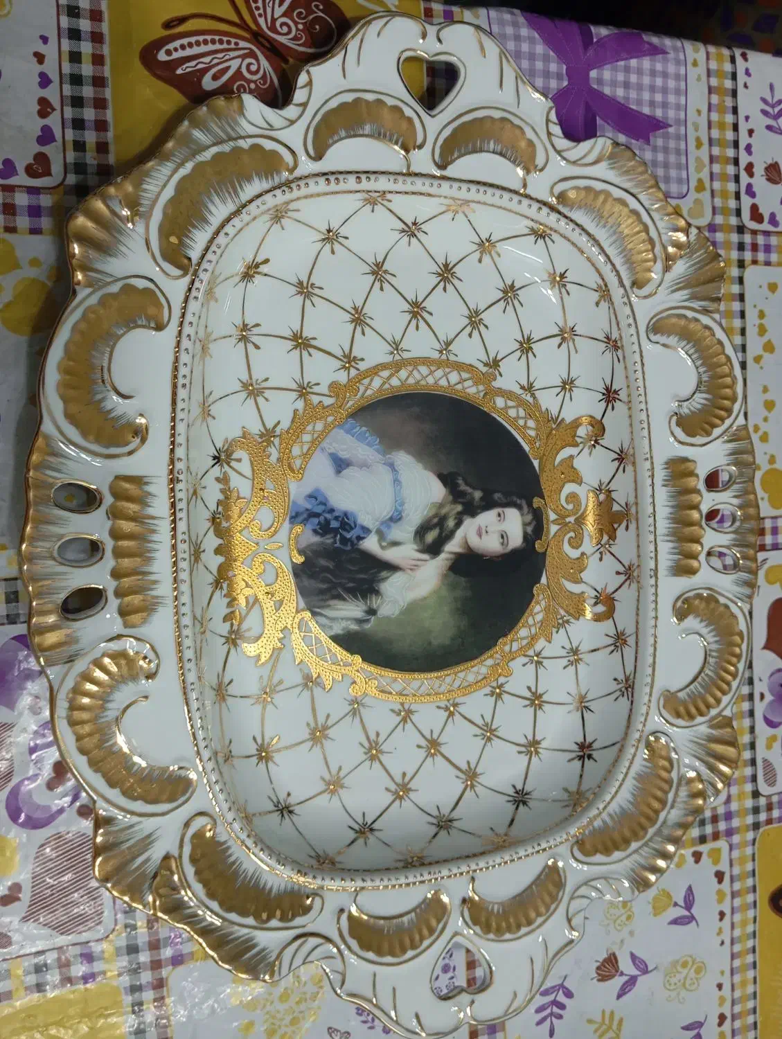 دیس بزرگ چینی|ظروف سرو و پذیرایی|گلبهار, شهر جدید گلبهار|دیوار