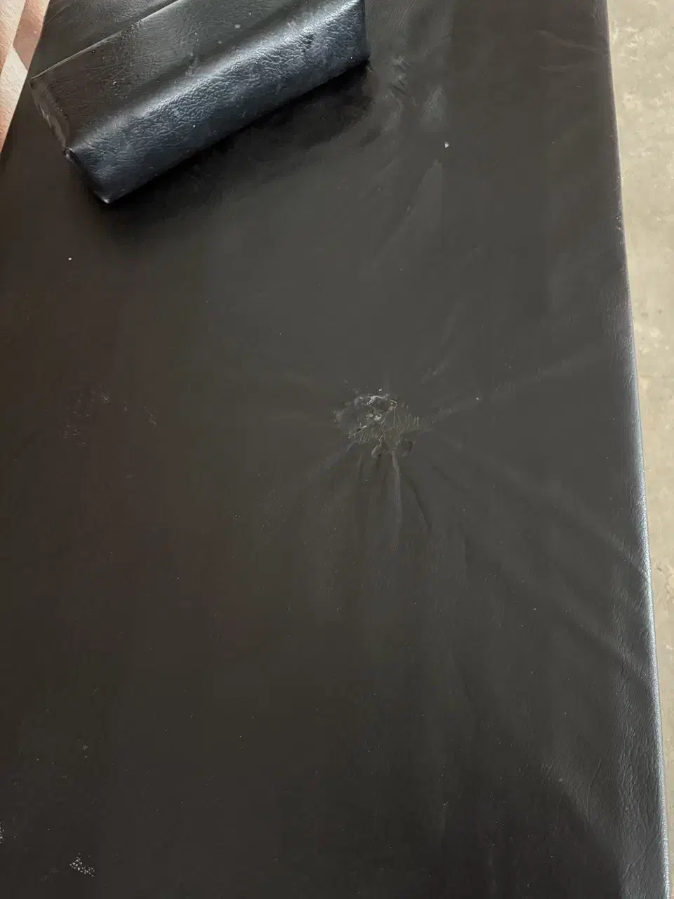 تخت تزریقات|پزشکی|لالجین, |دیوار