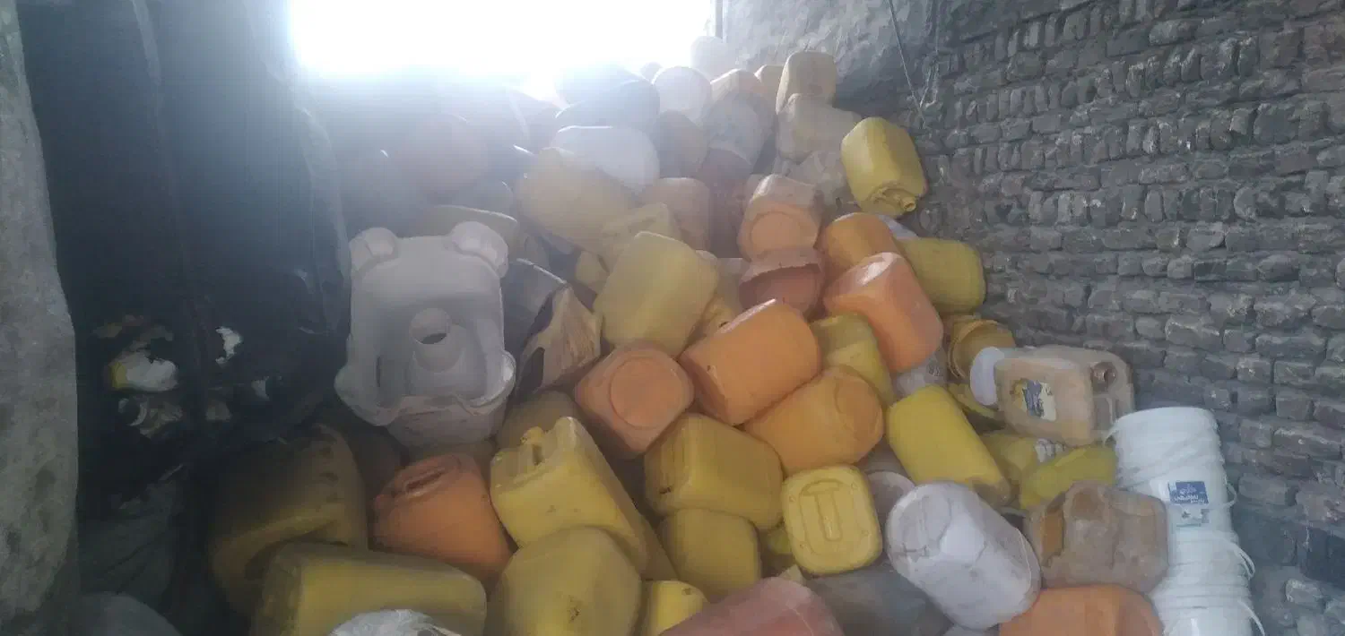 خریدارپلاستیک  ضایعاتی|عمده‌فروشی|اشتهارد, |دیوار