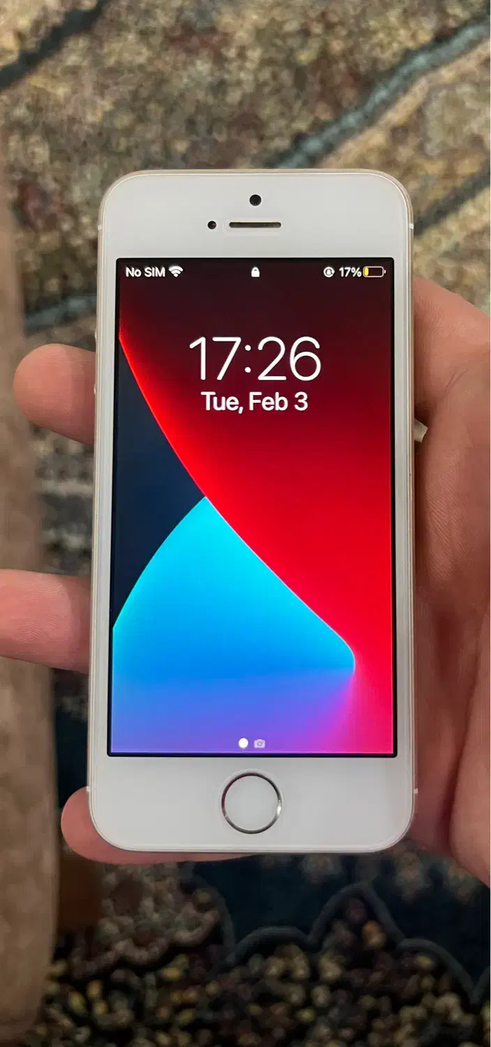 ایفون se 2016|موبایل|سبزوار, قائم|دیوار