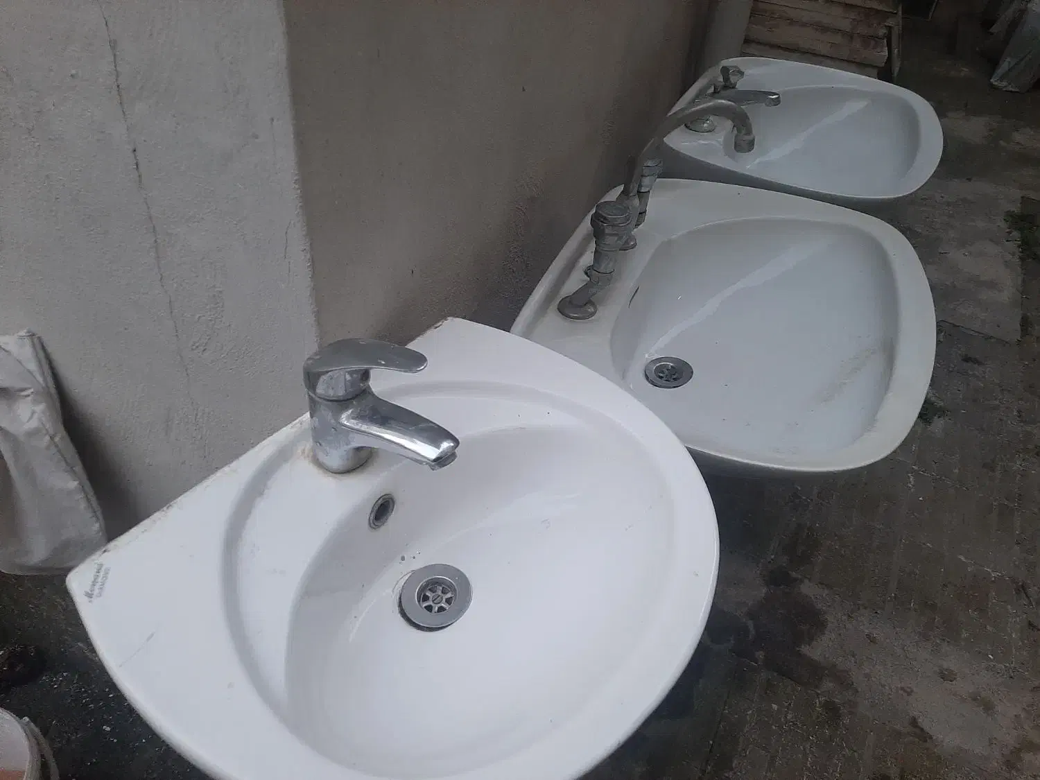 فروش ۳ عدد روشوی به صورت یکجا با شیر آلات|لوازم سرویس بهداشتی|آمل, |دیوار