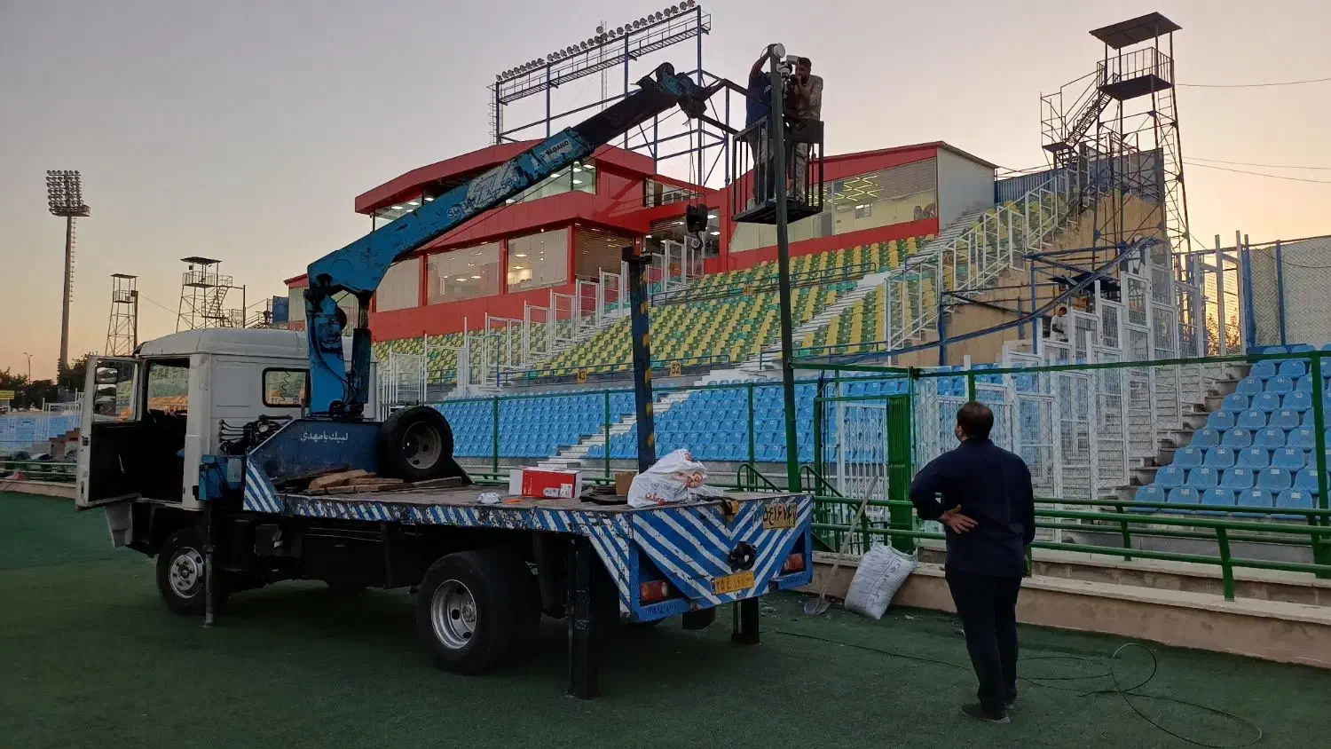 اجاره جرثقیل کفی سبدداردرمخصوص فتح تهران وحومه کرج|خدمات حمل و نقل|قدس, شهر‌قدس|دیوار