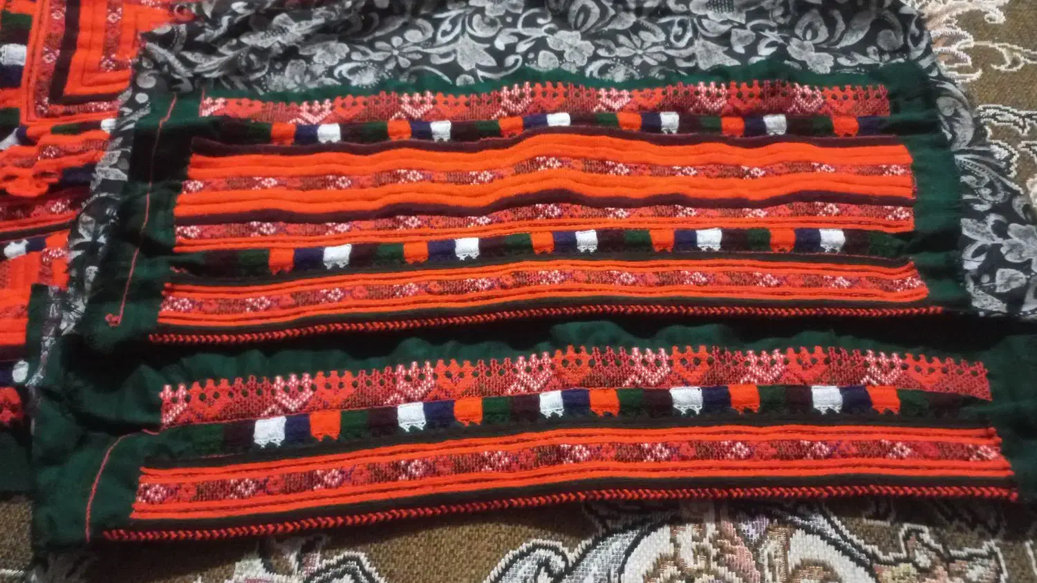 زیح استین|لباس|سراوان, |دیوار