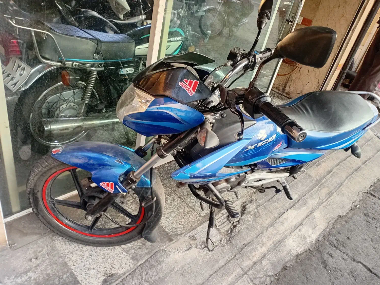 موتورباجاج۱۳۵سی سی،مدل۱۳۸۹|موتورسیکلت|تهران, شادآباد|دیوار