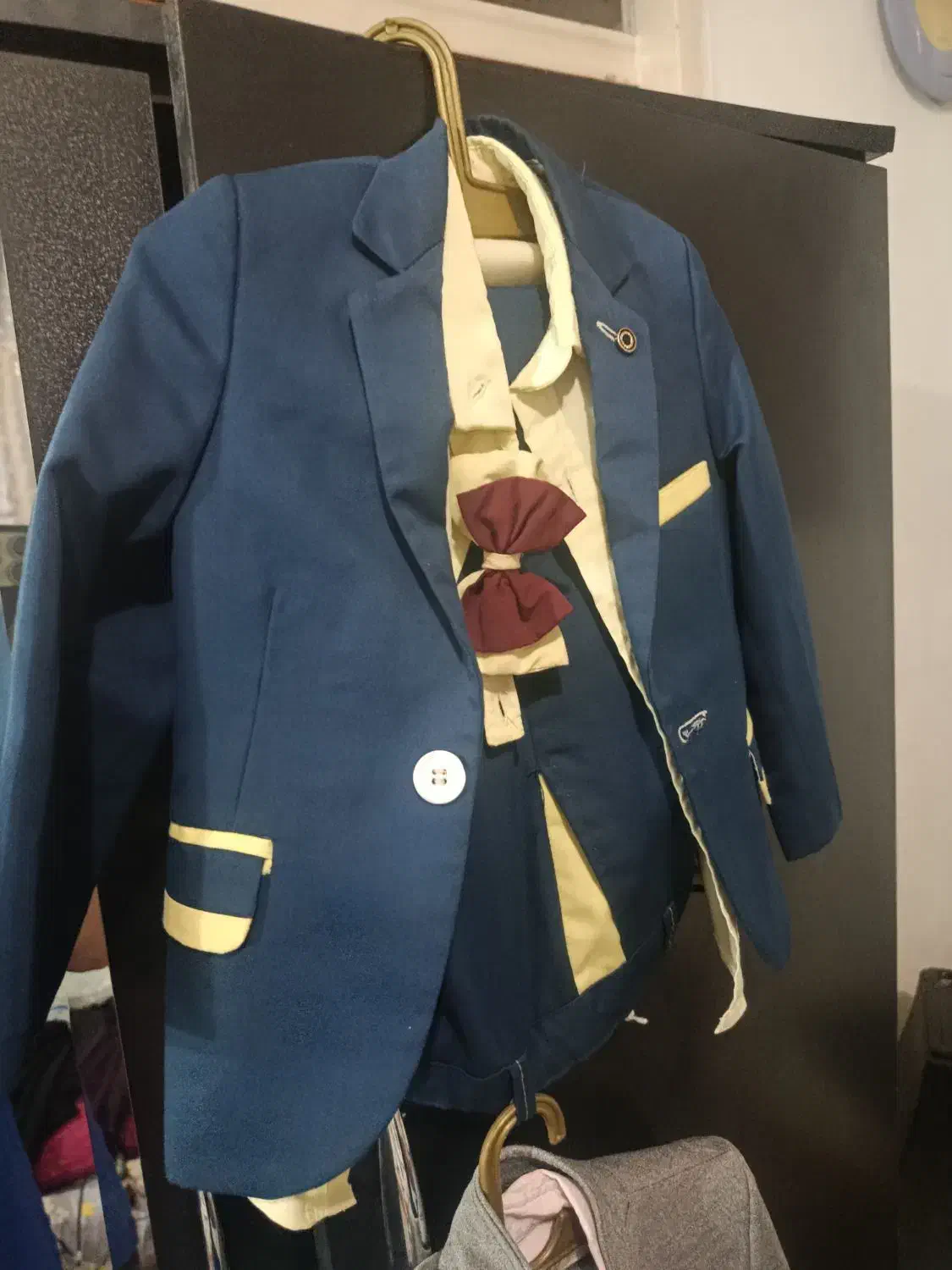 کت و شلوار بچگانه|کفش و لباس بچه|باقرشهر, |دیوار