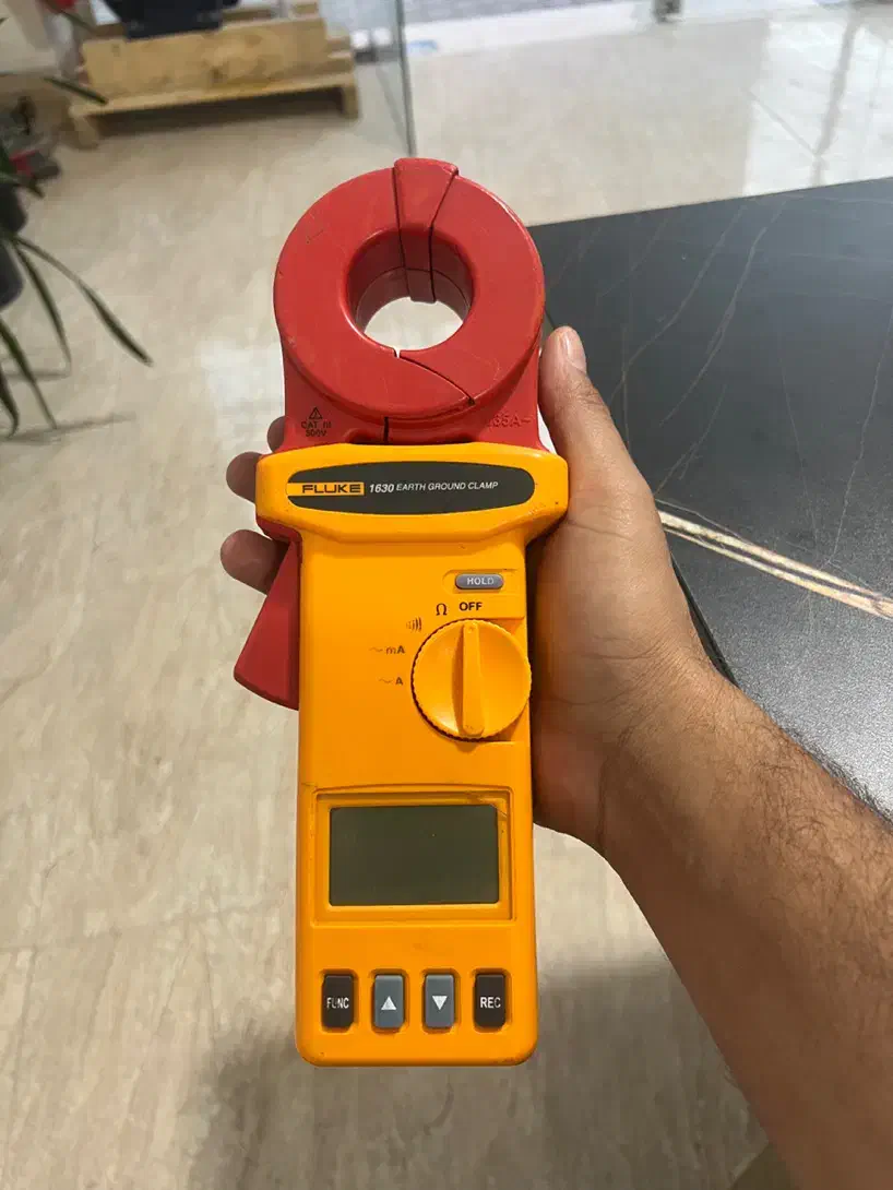 ارت سنج کلمپی دیجیتالی فلوک آمریکایی|ابزارآلات|مهاباد (آذربایجان غربی), |دیوار