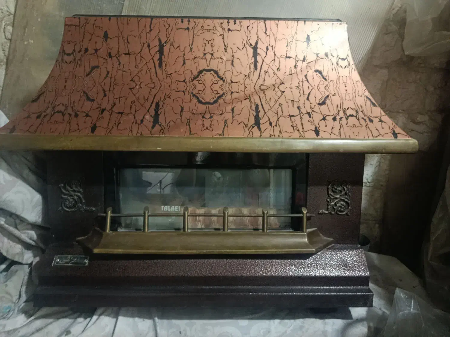 بخاری طرح شومینه طلایی|بخاری، هیتر، شومینه|ری, اقدسیه|دیوار