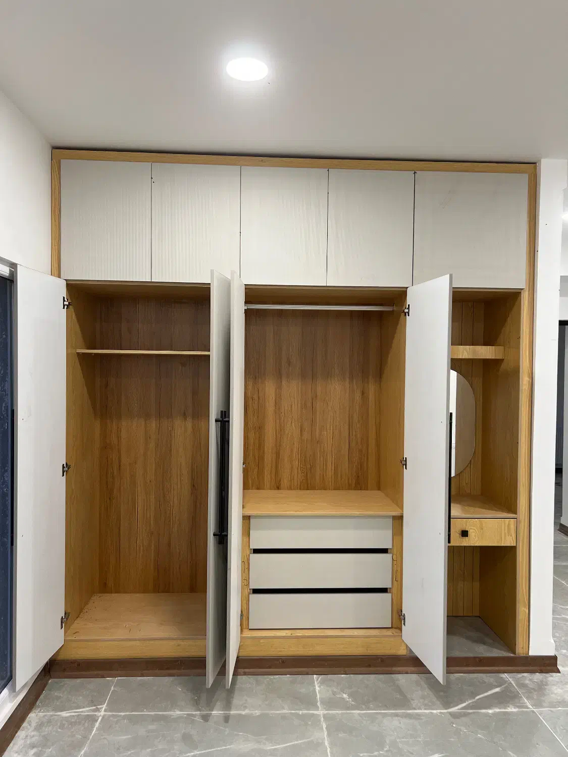 کمددیواری هایگلاس ۸۵۰۰|جاکفشی، کمد، دراور|ساوه, |دیوار