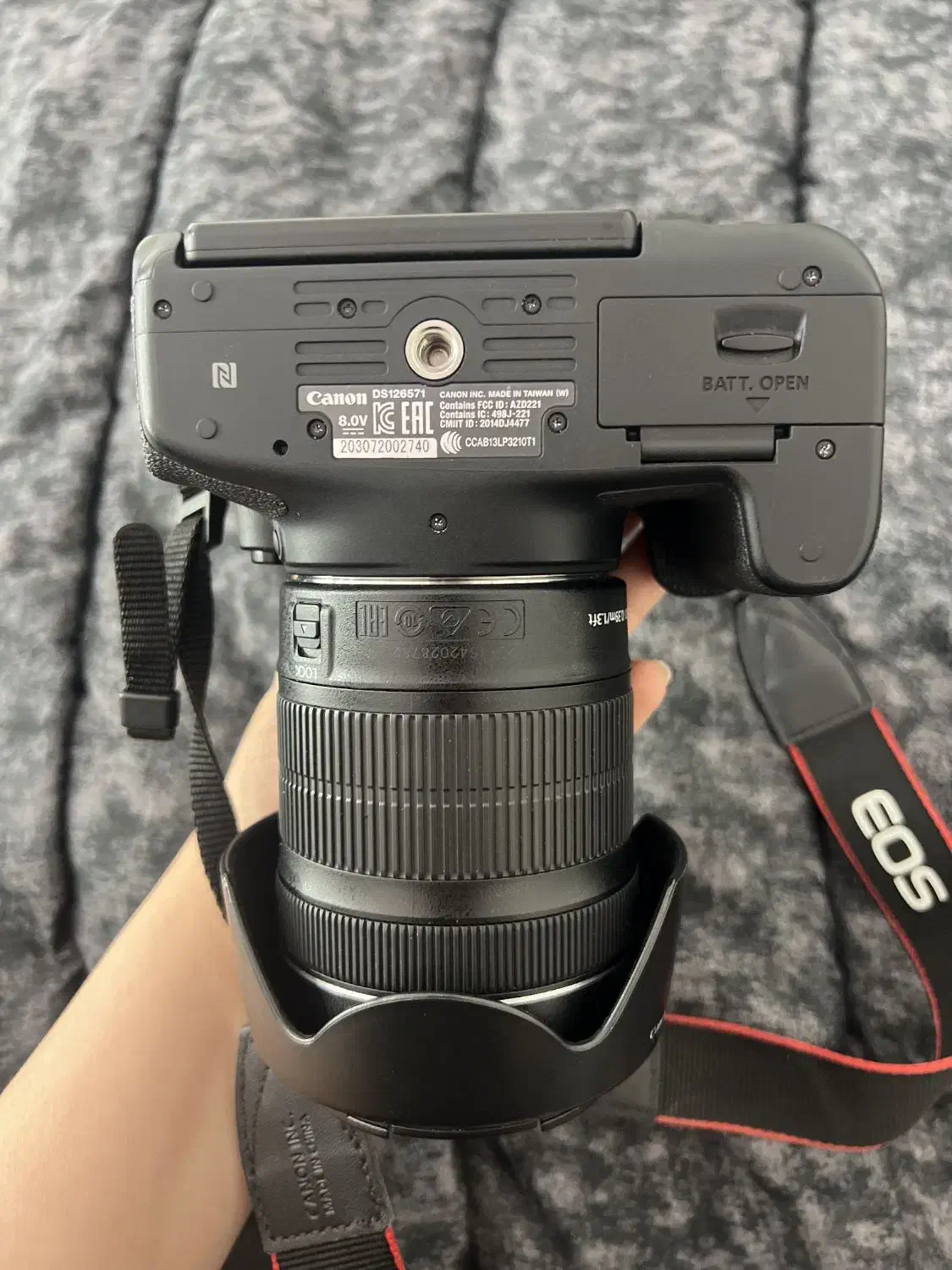 Canon EOS 750D +لنز 135-18|دوربین عکاسی و فیلم‌برداری|بوشهر, |دیوار