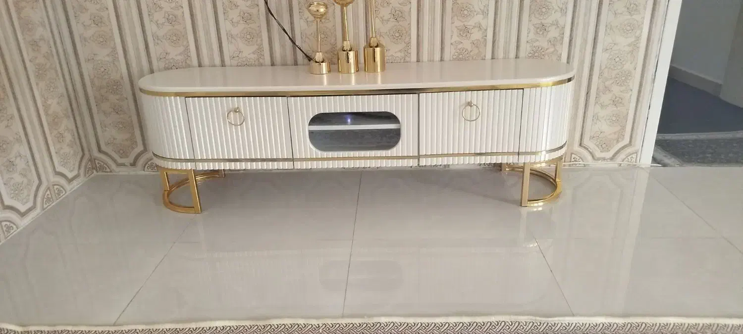 آینه کنسول|بوفه، ویترین، کنسول|خرم‌آباد, |دیوار