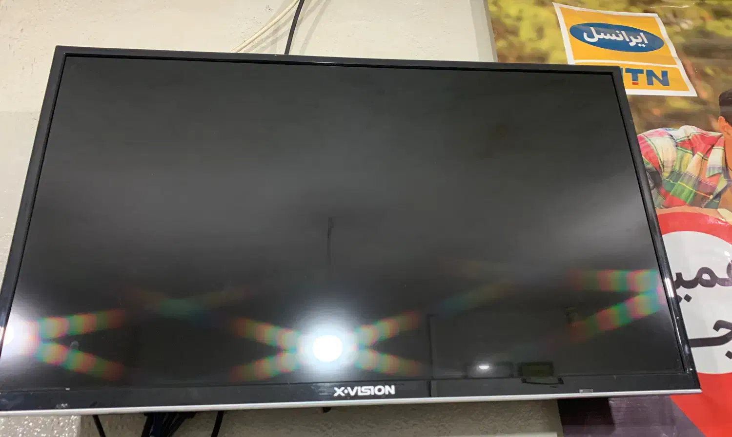 تلویزیون LED 32 اینچ در حد نو|تلویزیون و پروژکتور|شاندرمن, |دیوار