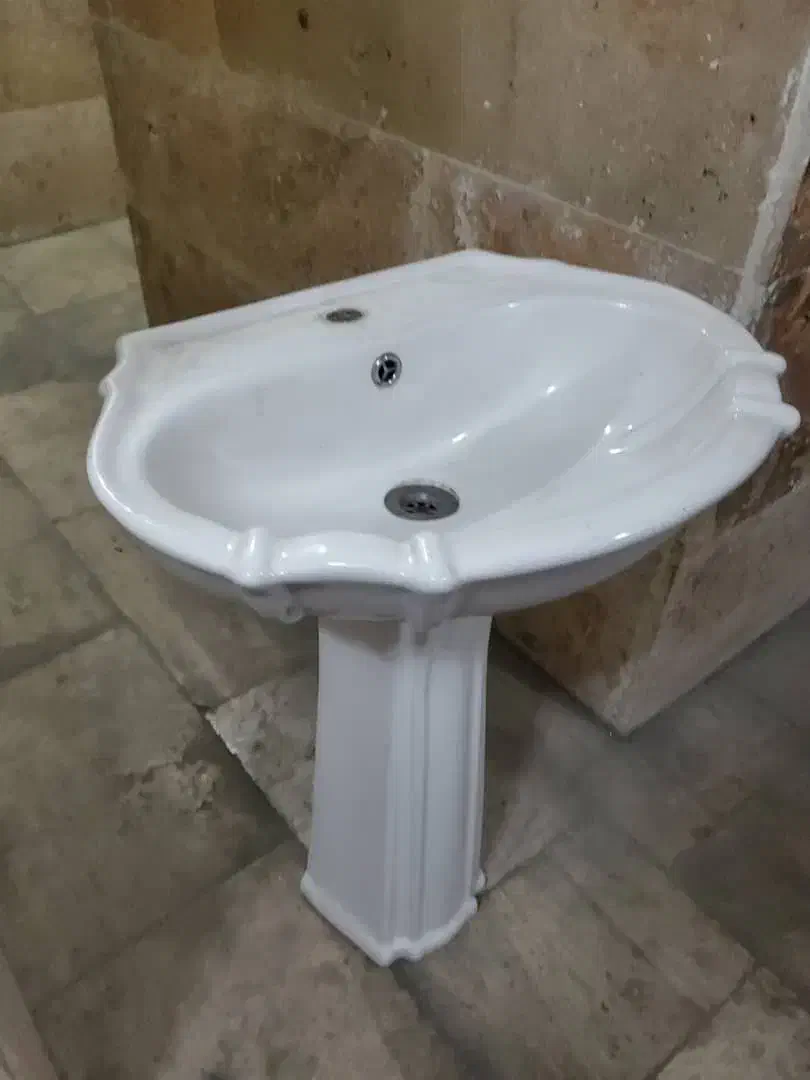 روشویی در حد بدون شکستگی و ترک|لوازم سرویس بهداشتی|تهران, آهنگ|دیوار