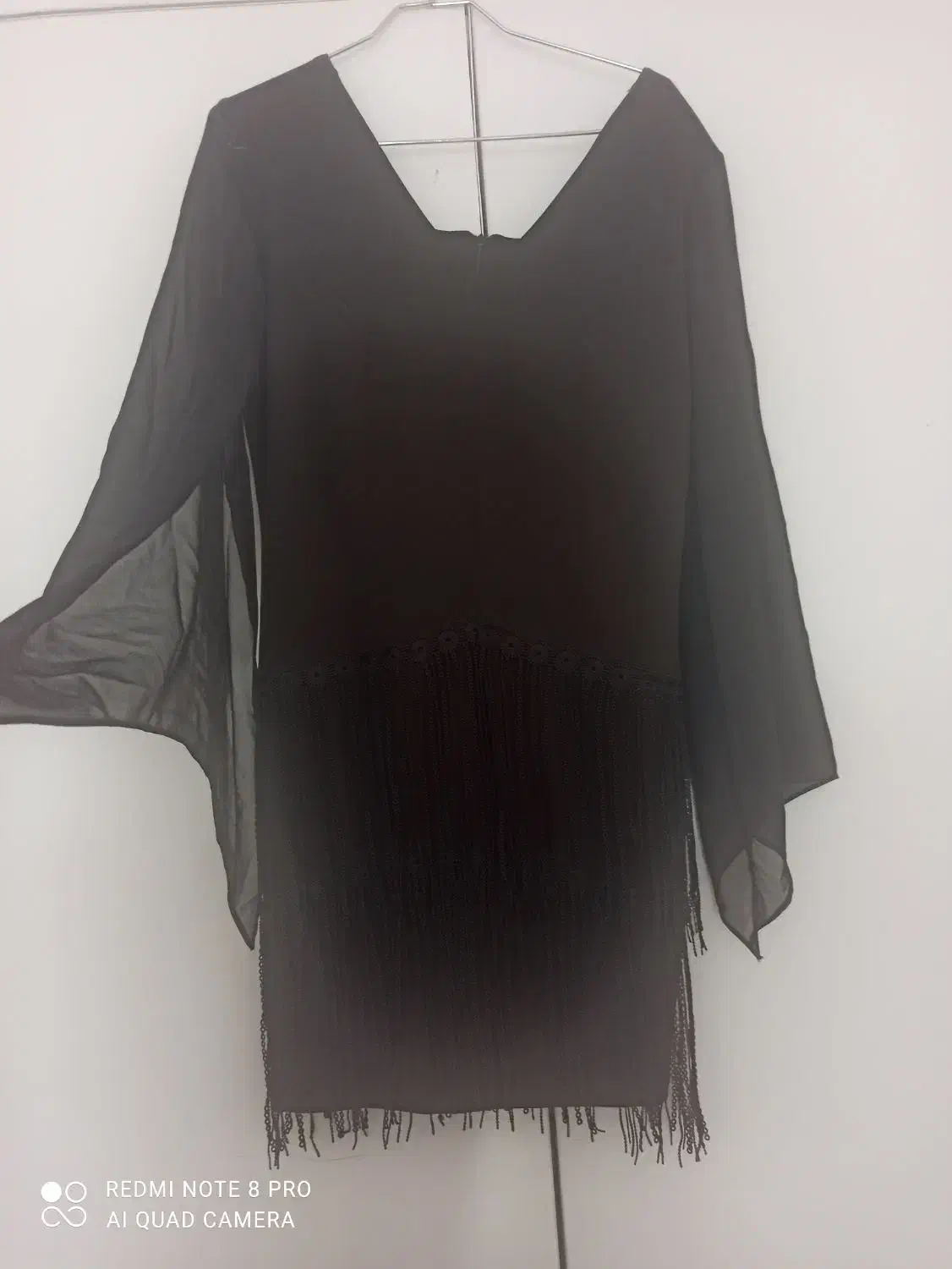 دوتا پیراهن مجلسی|لباس|رشت, آب آسیاب|دیوار