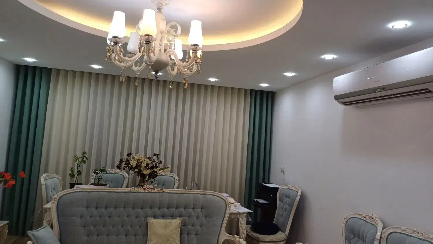 نصاب پرده نصب پرده|خدمات پیشه و مهارت|بندرعباس, |دیوار