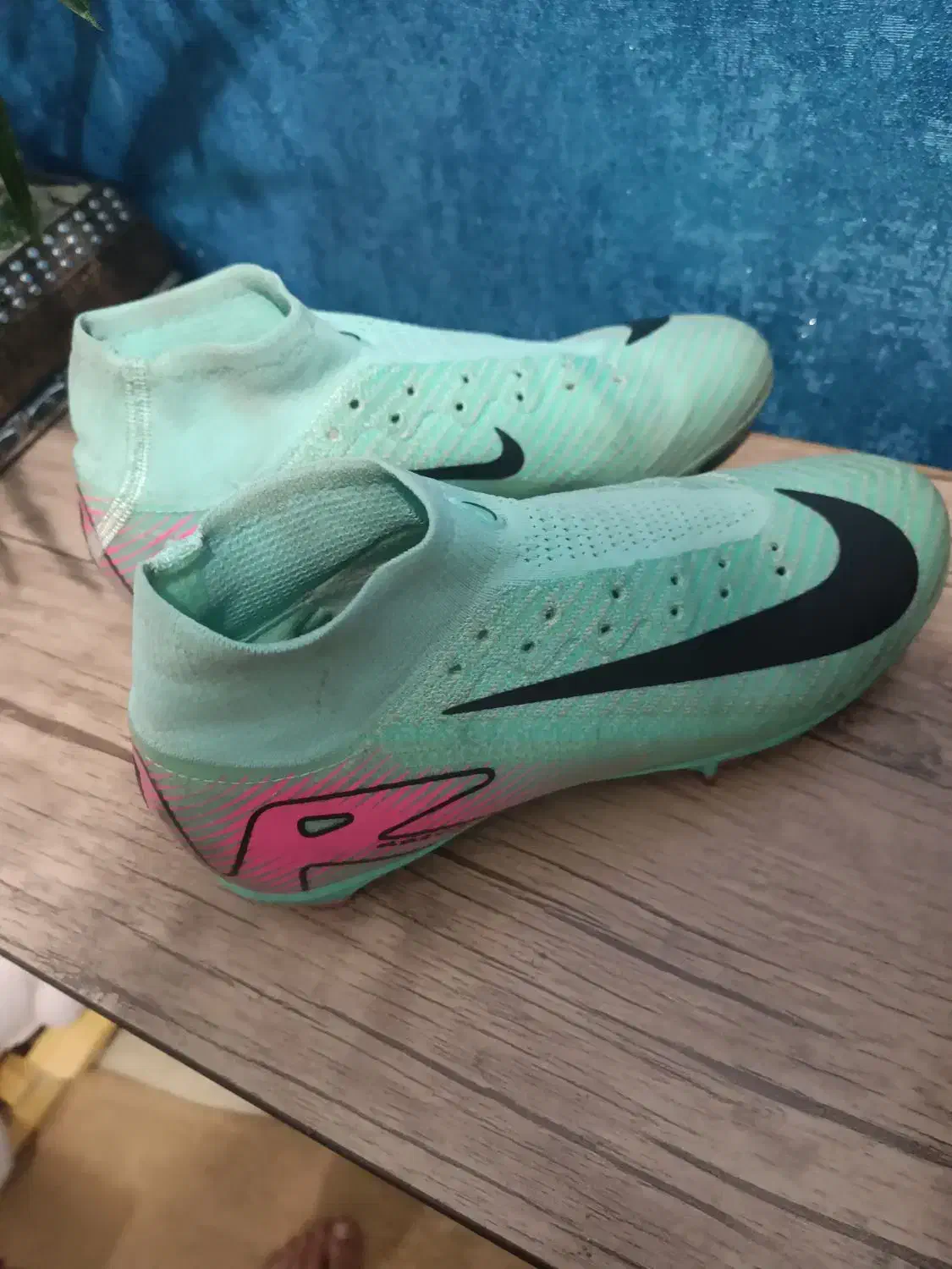 کفش چمن فوتبالی حرفه ای|کیف، کفش، کمربند|اهواز, زیتون کارمندی|دیوار