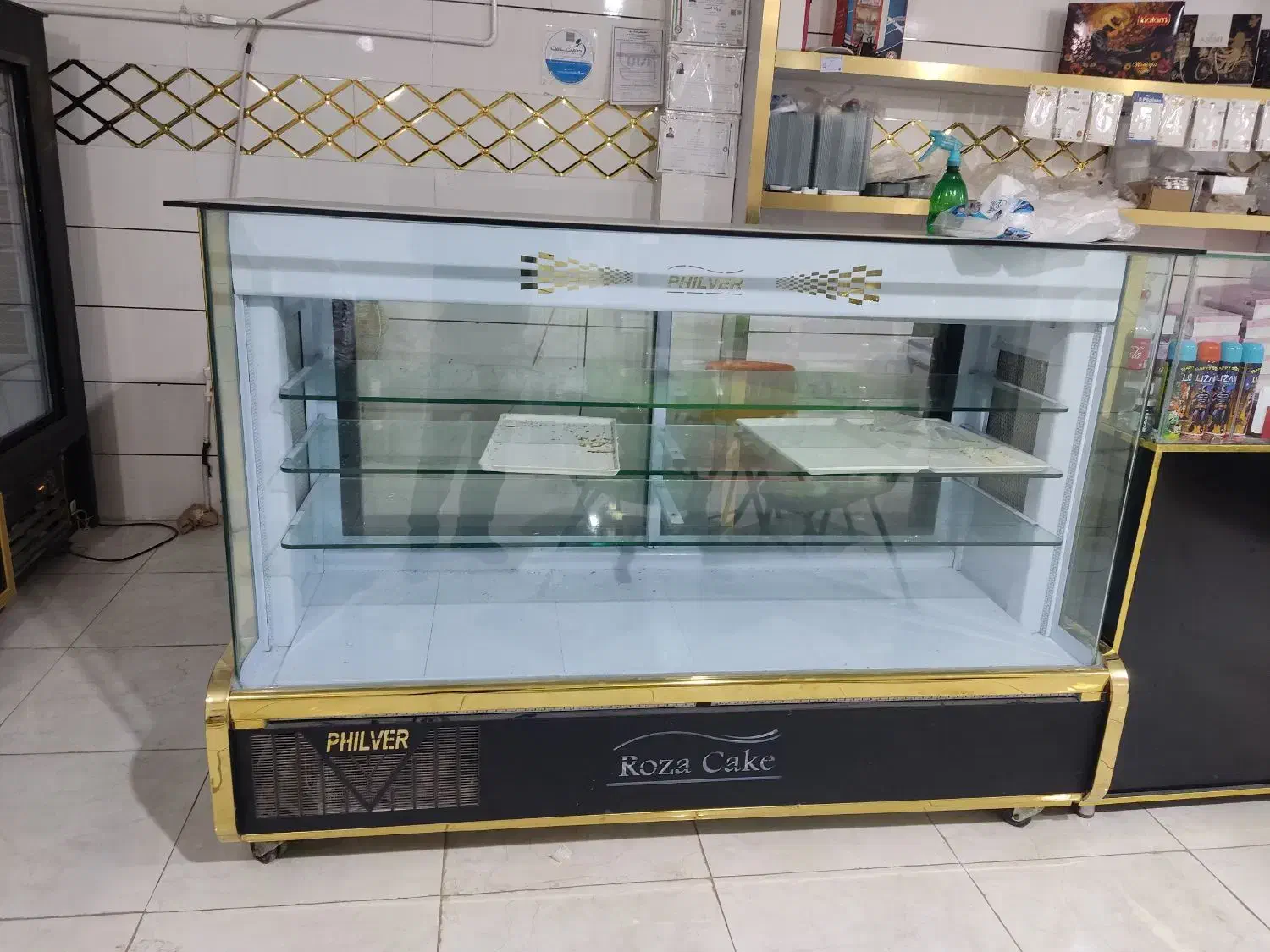 واگذاری وسایل شیرینی سرا|فروشگاه و مغازه|مشهد, شترک|دیوار