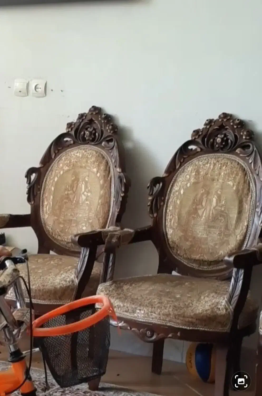 مبل سلطنتی|مبلمان خانگی و میز عسلی|اصفهان, سرتاوه|دیوار