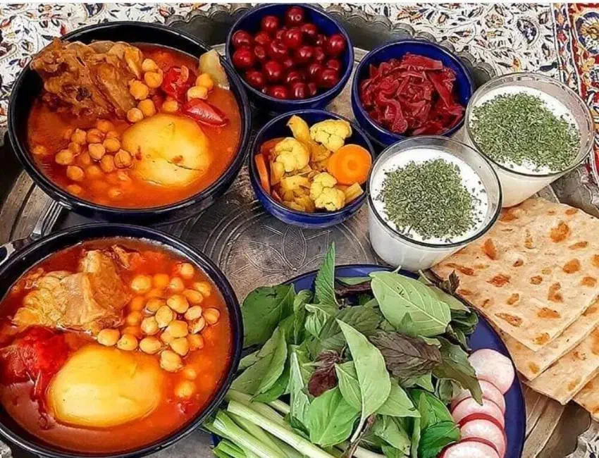 استخدام نیروی مجرب و متعهد برای قهوه‌خانه‌|استخدام خدمات فروشگاه و رستوران|اردبیل, |دیوار