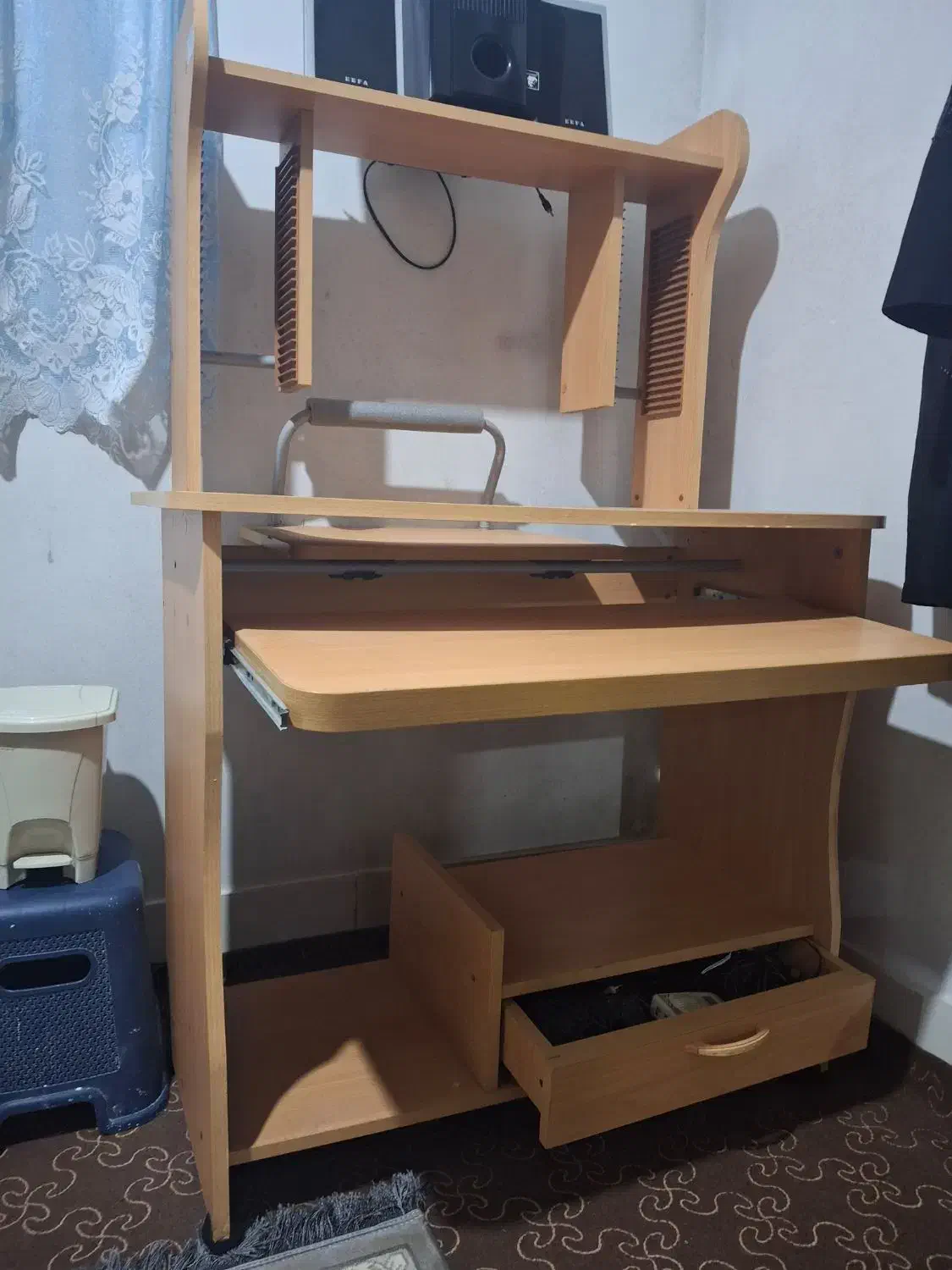 میز کامپیوتر سالم|میز تحریر و کامپیوتر|گرگان, |دیوار