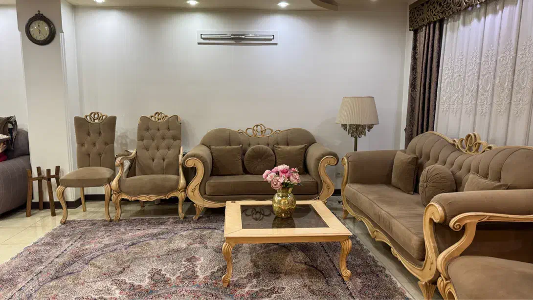 مبل ۹ نفره نیمه کلاسیک|مبلمان خانگی و میز عسلی|آمل, |دیوار