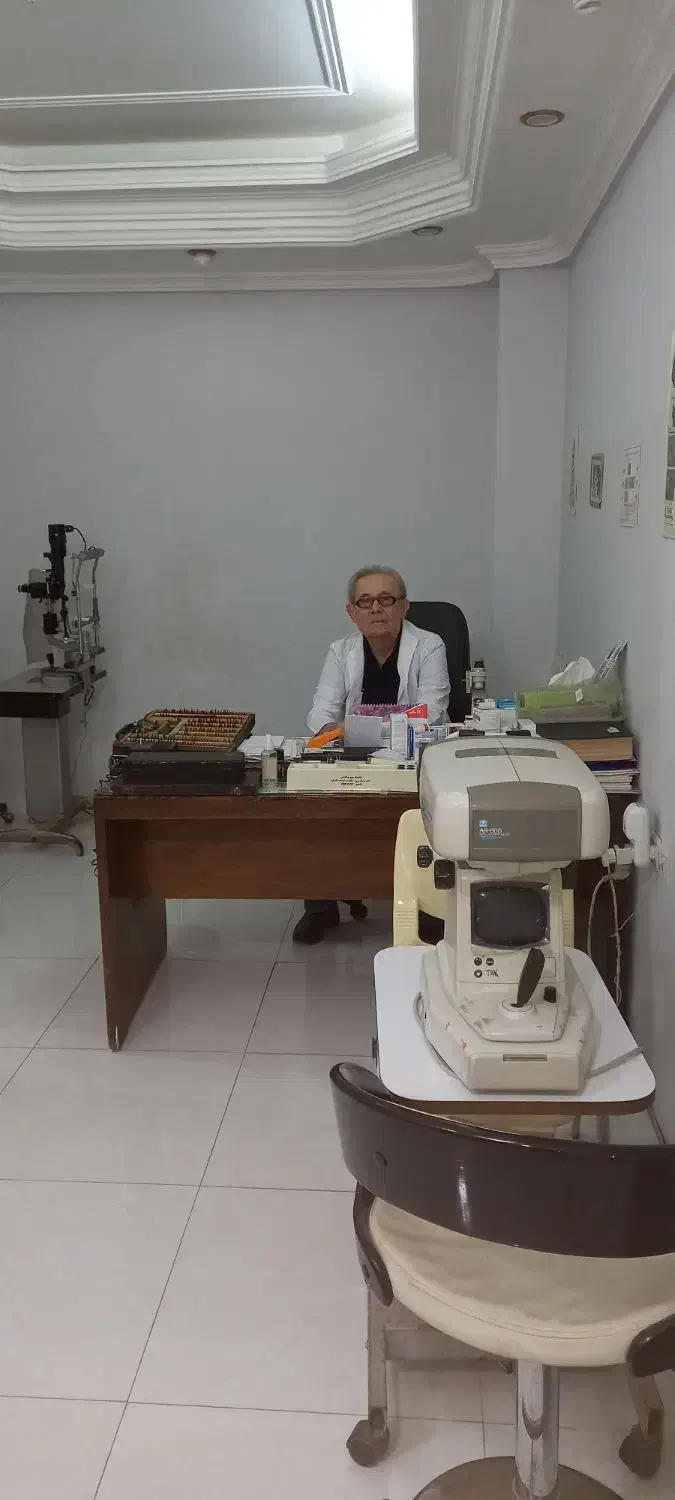 استخدام منشی مطب دکتر|استخدام درمانی، زیبایی، بهداشتی|بندرعباس, |دیوار