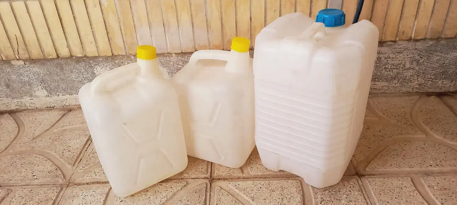 دبه یا گالن|ظروف نگهدارنده، پلاستیکی، یکبارمصرف|اصفهان, شهشهان|دیوار