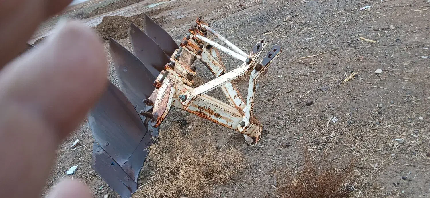 گاو آهن ۴ خویش ۶سیلندر|ابزارآلات|اسفرورین, |دیوار