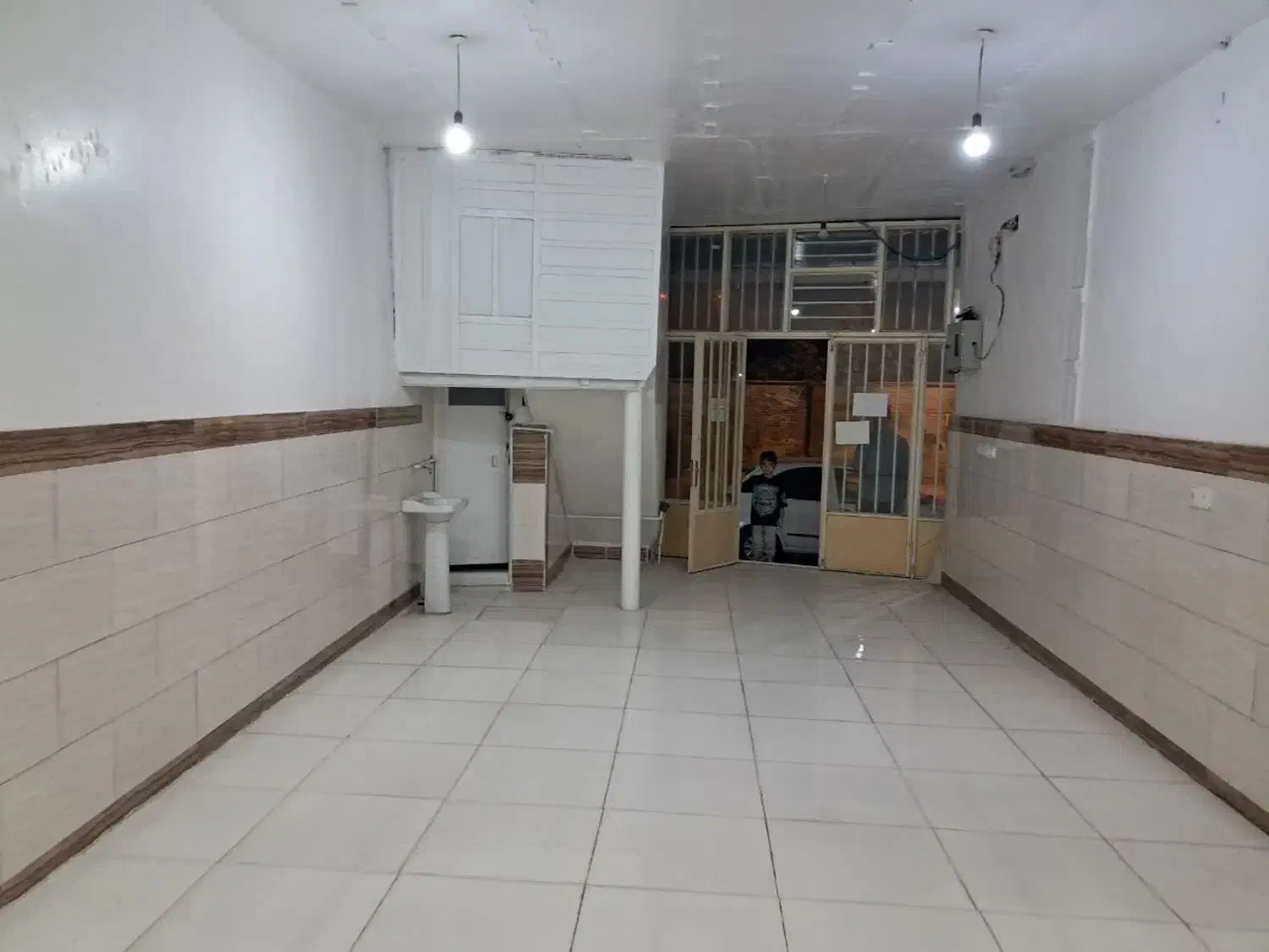 رهن و اجاره مغازه در بهترین لوکیشن حافظ جنوبی|اجارهٔ مغازه و غرفه|ایذه, |دیوار