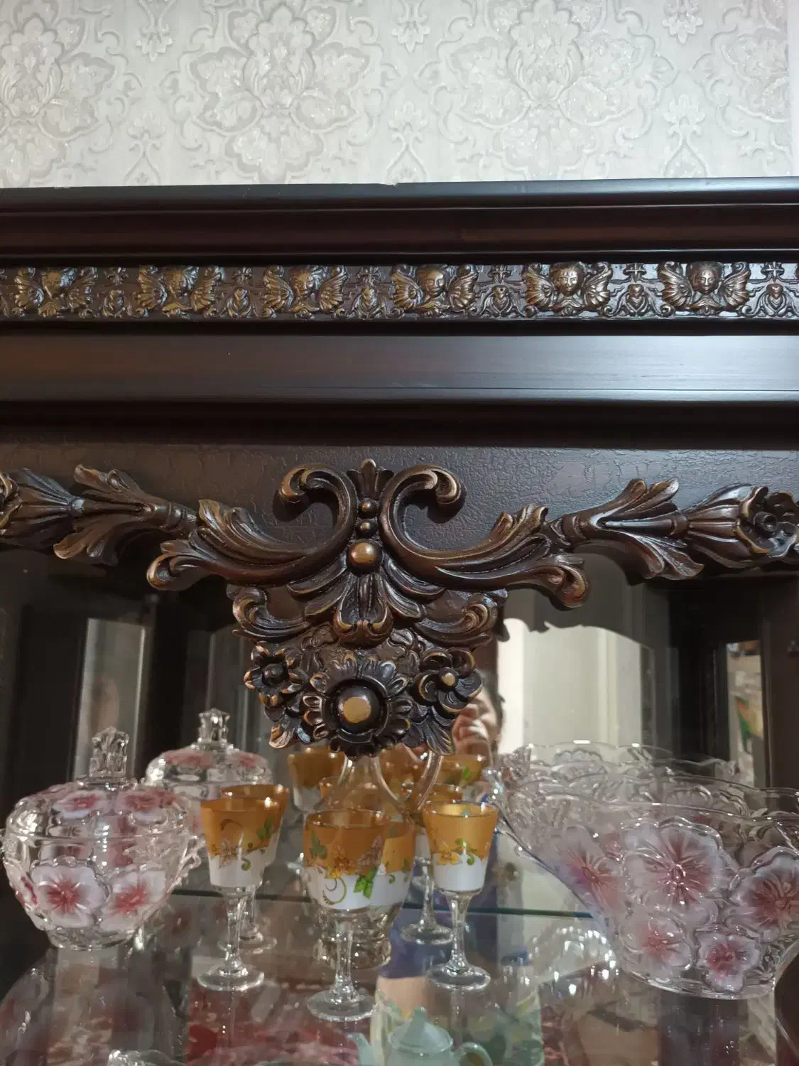 بوفه چوبی منب کاری شده|بوفه، ویترین، کنسول|تبریز, |دیوار