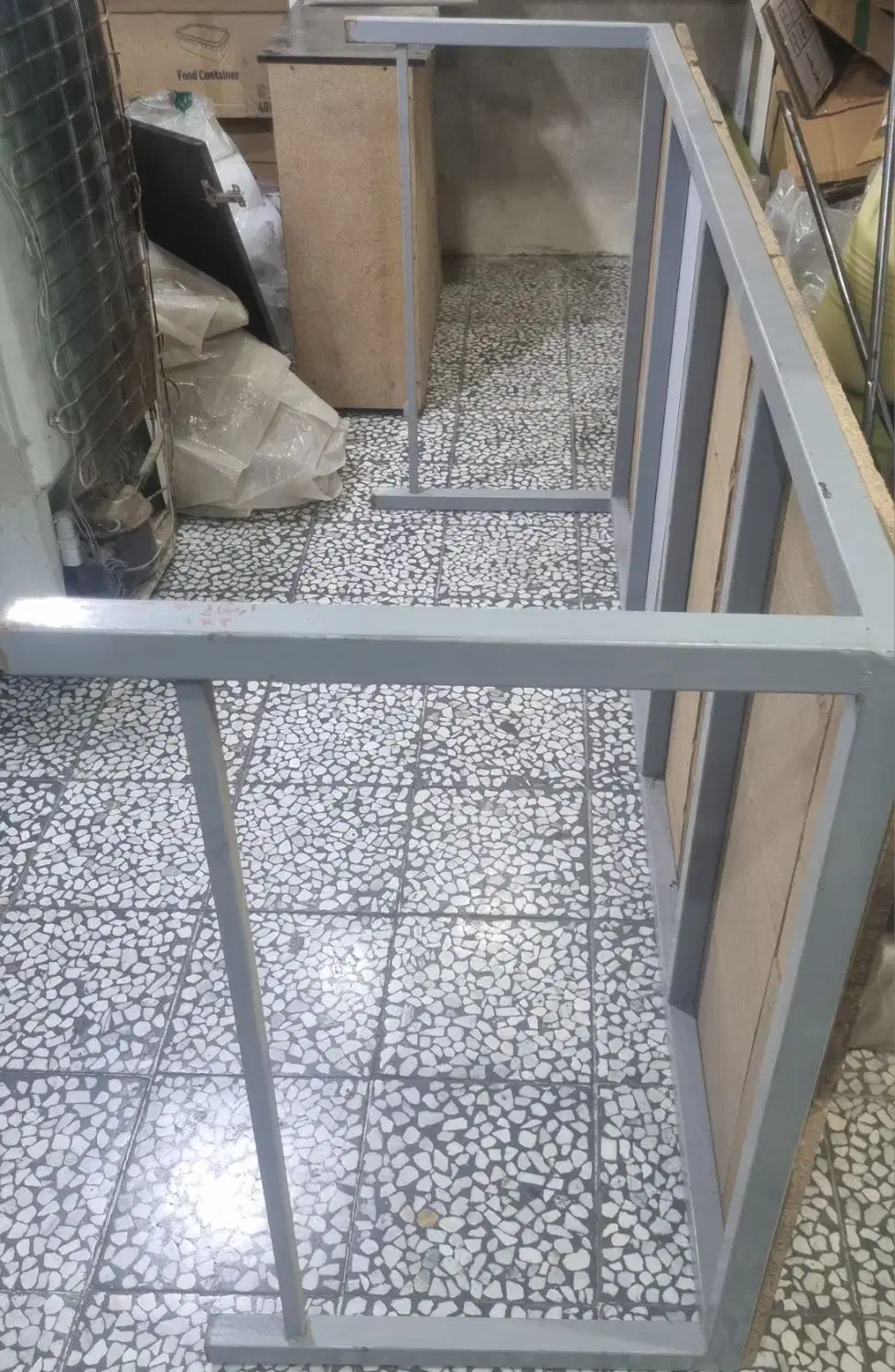 تخت آهنی|تخت و سرویس خواب|گنبد کاووس, |دیوار