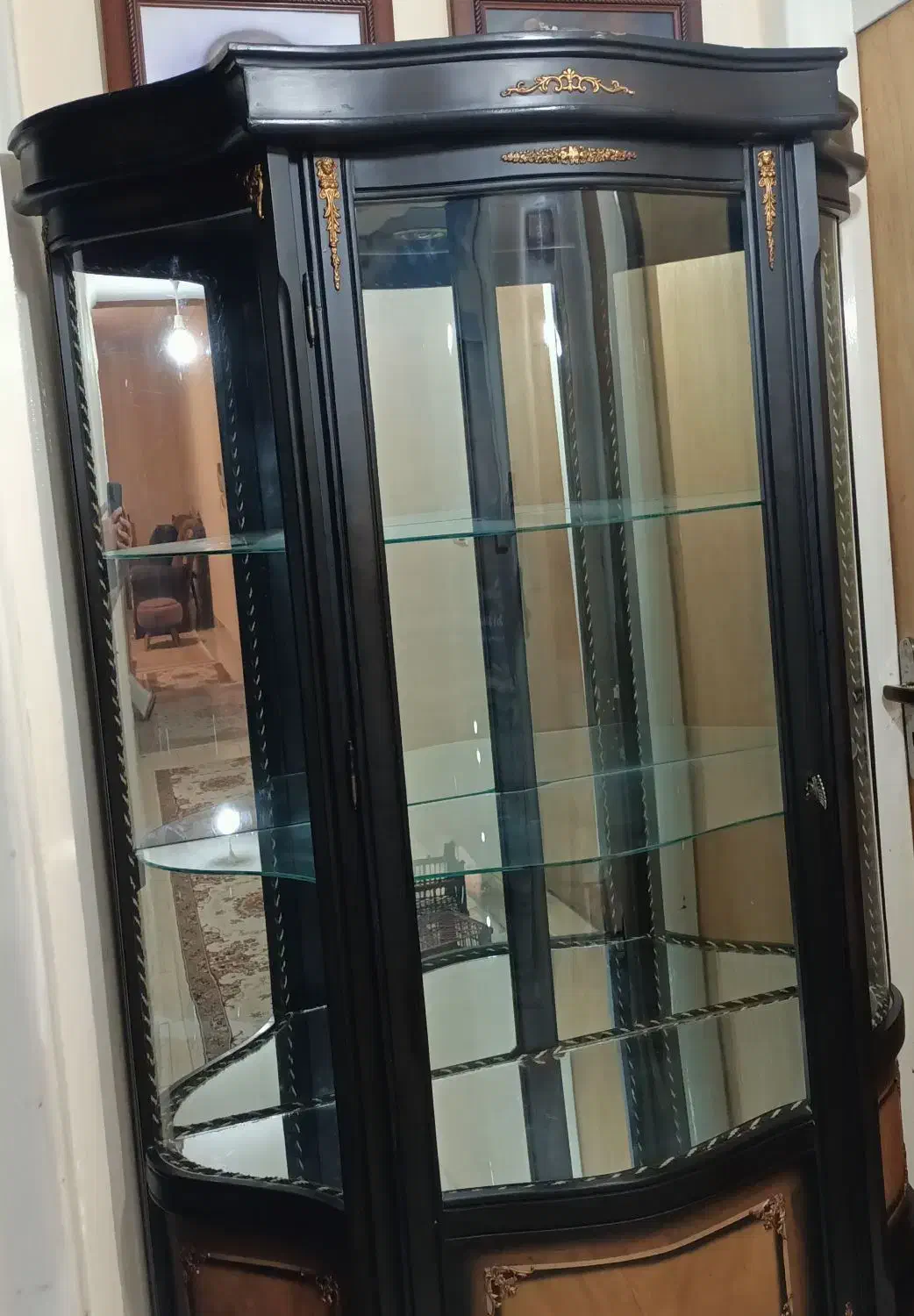 بوفه چوبی|بوفه، ویترین، کنسول|صدرا-فارس, فاز ۱|دیوار